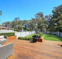 Lakeside Luxury - 13 Lake Street - Accommodation Ballina