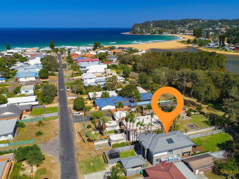 Lakeside Luxury - 13 Lake Street - Accommodation Ballina 2