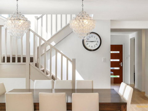 Lakeside Luxury - 13 Lake Street - Accommodation Ballina 1