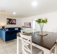 Large Executive and Family Home - Flinders View - Accommodation Ballina