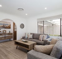 Le Maison 77 Horace St - stunning house with ducted air WIFI and Linen provided - Accommodation Ballina