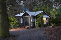 Leddicott Cottage