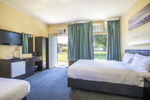 Links Hotel - Accommodation Ballina 3