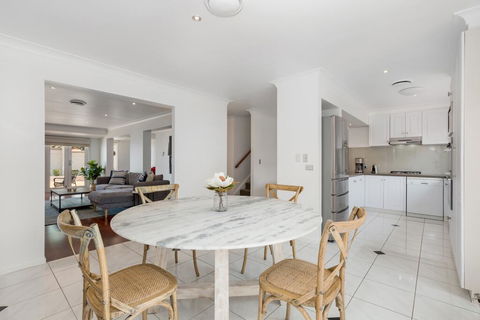 Luxury Family-size Home In Smart Beachside Suburb - Accommodation Ballina 1