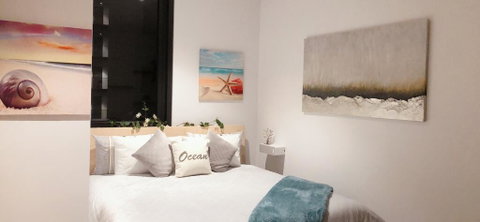 LUXURY KING APARTMENT PARRAMATTA CBD 1 MIN FROM STATION & WESTFIELD Sleeps 4 - Accommodation Ballina 1