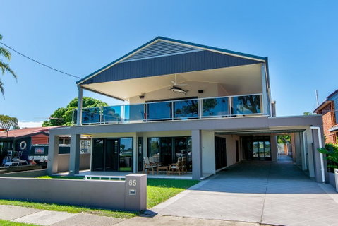 Magical Holiday Home - Welsby Pde, Bongaree - Accommodation Ballina 0