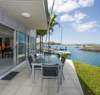 Magnetic Docks Townhouse 1 - Accommodation Ballina
