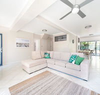 Magnolias  Fingal Bay - Accommodation Ballina