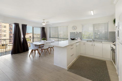 MAINSAIL8- MOOLOOLABA BEACH - Accommodation Ballina 2