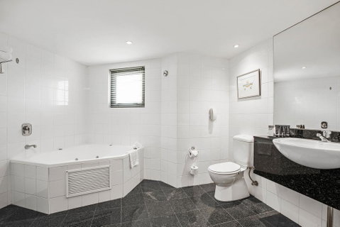Mantra Parramatta - Accommodation Ballina 3