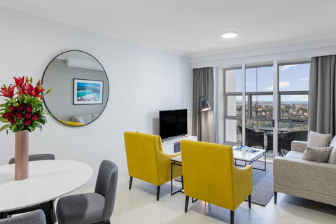 Meriton Suites Bondi Junction - Accommodation Ballina 0