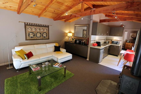 Mirkwood Forest Self-contained Spa Cottages - Accommodation Ballina 0