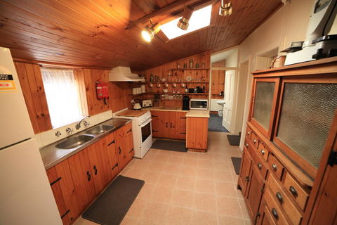 Miss Mabel Cottage - Accommodation Ballina 0