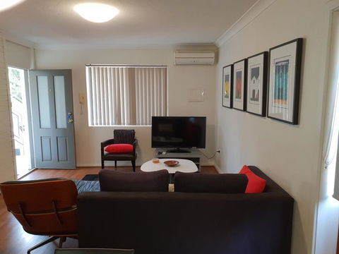 Mt.Lawley Superb 2 BR Location Comfort, Style 1 - Accommodation Ballina 1
