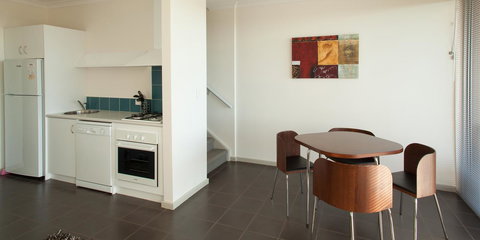 Cosy Corner Sea View Apartments - Accommodation Ballina 13