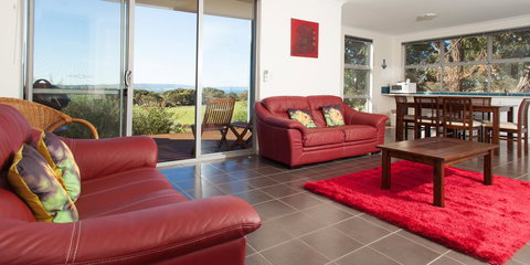 Cosy Corner Sea View Apartments - Accommodation Ballina 10