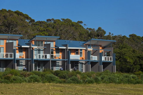 Cosy Corner Sea View Apartments - Accommodation Ballina 2