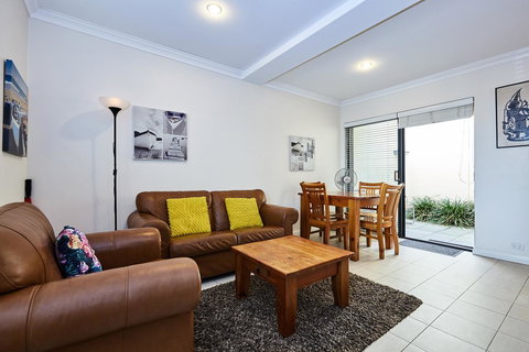 Fremantle Townhouse U/5 - Accommodation Ballina 3
