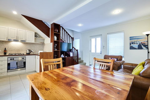 Fremantle Townhouse U/5 - Accommodation Ballina 2