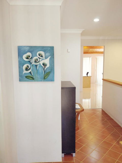 Cosy Easy Access Home Near Perth CBD And Fremantle - Accommodation Ballina 0