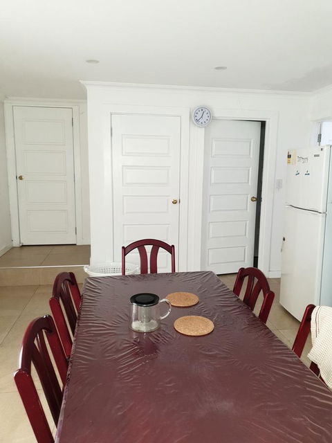 DIANELLA Budget Rooms Happy Place To Stay - Accommodation Ballina 10