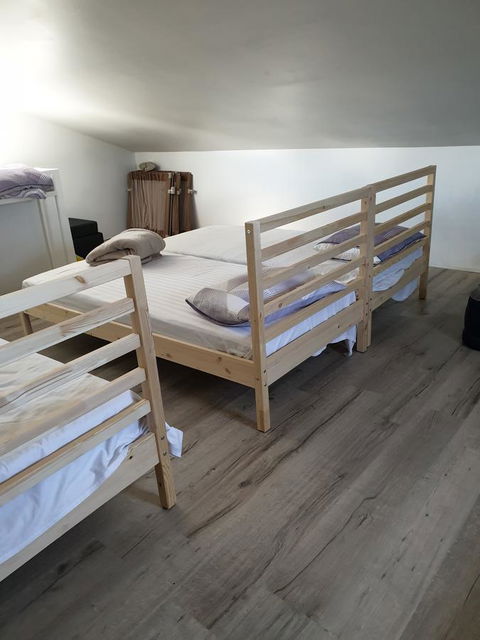 DIANELLA Budget Rooms Happy Place To Stay - Accommodation Ballina 21