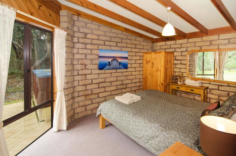 Yelverton Brook Conservation Sanctuary - Accommodation Ballina 34