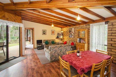 Yelverton Brook Conservation Sanctuary - Accommodation Ballina 29