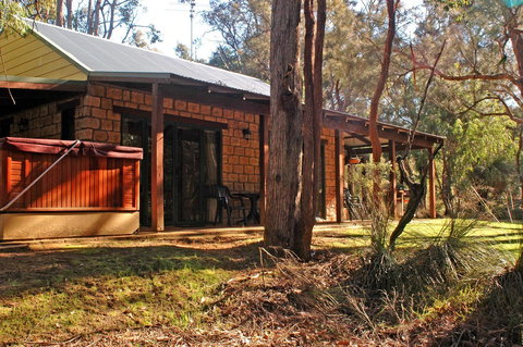 Yelverton Brook Conservation Sanctuary - Accommodation Ballina 8