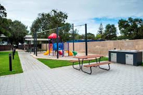 Beach Retreat - Busselton - Accommodation Ballina 11