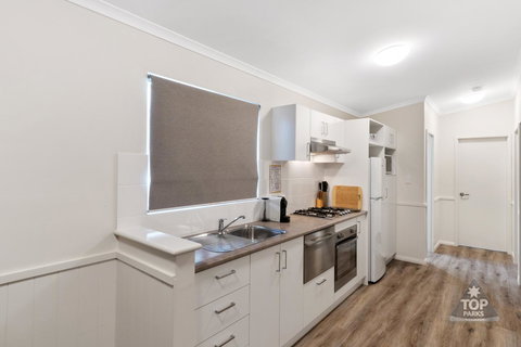 Jurien Bay Tourist Park - Accommodation Ballina 4