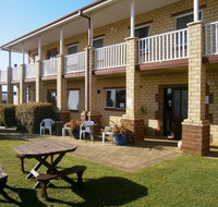 Baywatch Manor Augusta - Accommodation Ballina