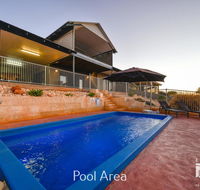 3 Kestrel Place - PRIVATE JETTY  POOL - Accommodation Ballina