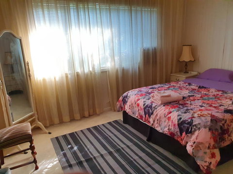 Airport HomeStay - Accommodation Ballina 3