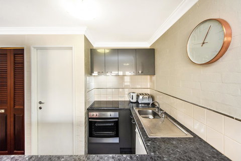 Subiaco Village 18 - Accommodation Ballina 6