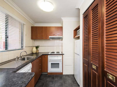 Subiaco Village 28 - Accommodation Ballina 15