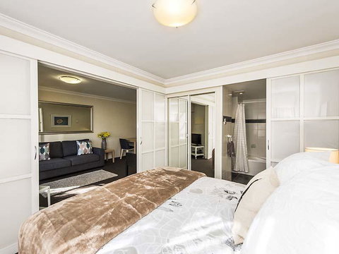 Subiaco Village 28 - Accommodation Ballina 9