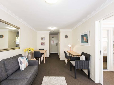 Subiaco Village 28 - Accommodation Ballina 3