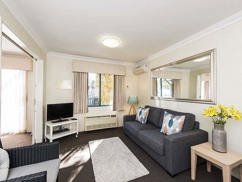 Subiaco Village 28 - Accommodation Ballina 2