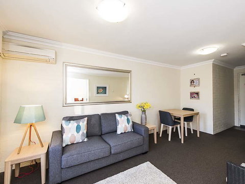 Subiaco Village 28 - Accommodation Ballina 5