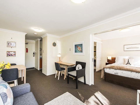 Subiaco Village 28 - Accommodation Ballina 4