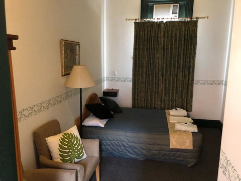 The Palace Hotel - Accommodation Ballina 2