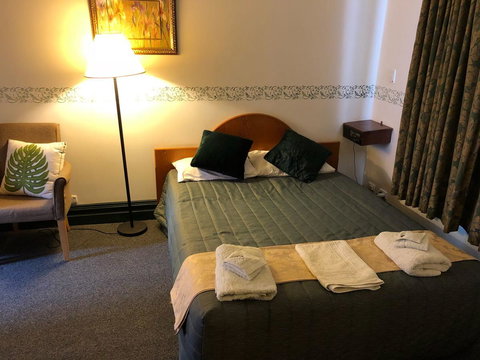 The Palace Hotel - Accommodation Ballina 4