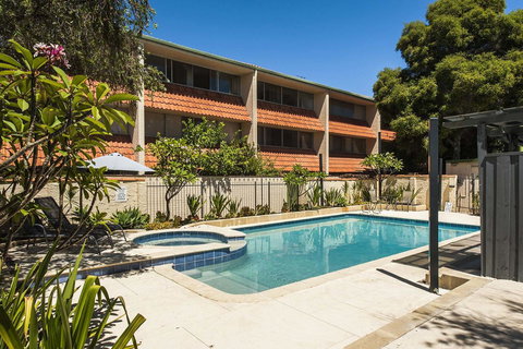 Rosalie 35 - Accommodation Ballina 0