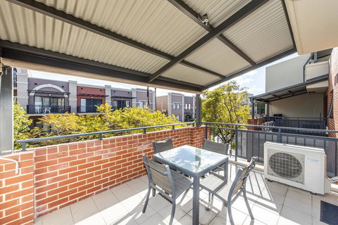 Subiaco Emporium Apartment - Accommodation Ballina 1