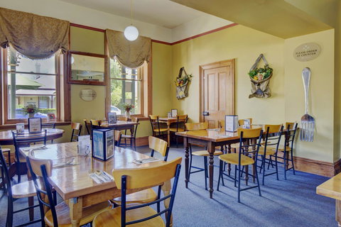 The Richmond Arms Hotel - Accommodation Ballina 11