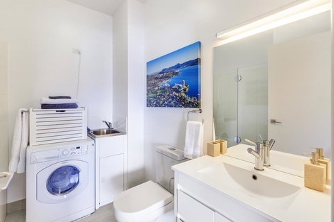 Bellerive Marina View Apartments NO 27 - Accommodation Ballina 10