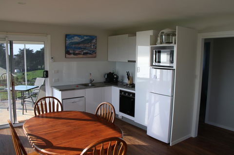 Penguin Seaside Farm - Accommodation Ballina 3