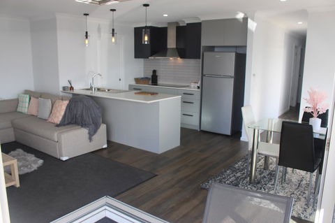 Hilltop Ocean Views å±±é¡¶æµ·æ™¯ - Accommodation Ballina 0