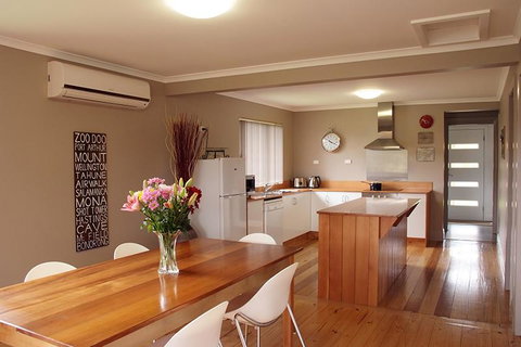 Pinestumps Holiday Home - Accommodation Ballina 0